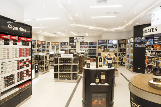 Attenza offers an extensive selection of top name liquors in the departure store at Ecuador’s New Quito International Airport.